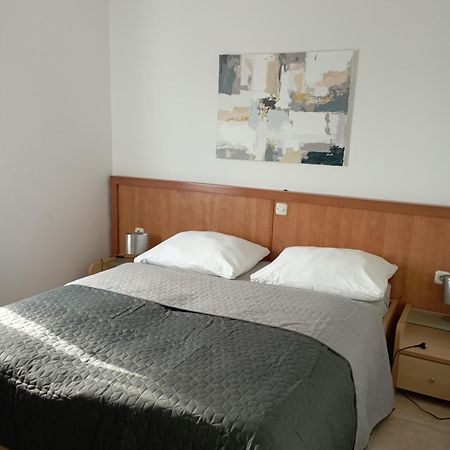 Apartments Frigan Maslenica Εξωτερικό φωτογραφία