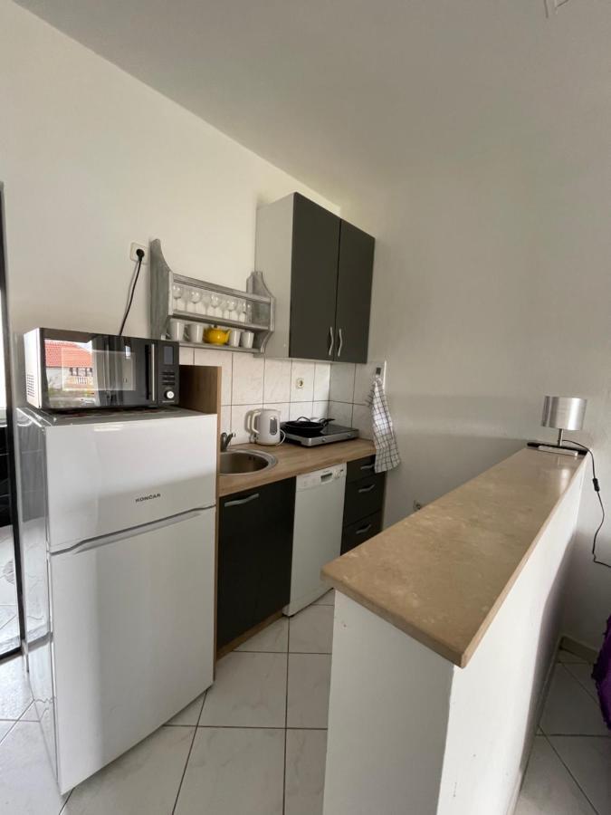 Apartments Frigan Maslenica Εξωτερικό φωτογραφία
