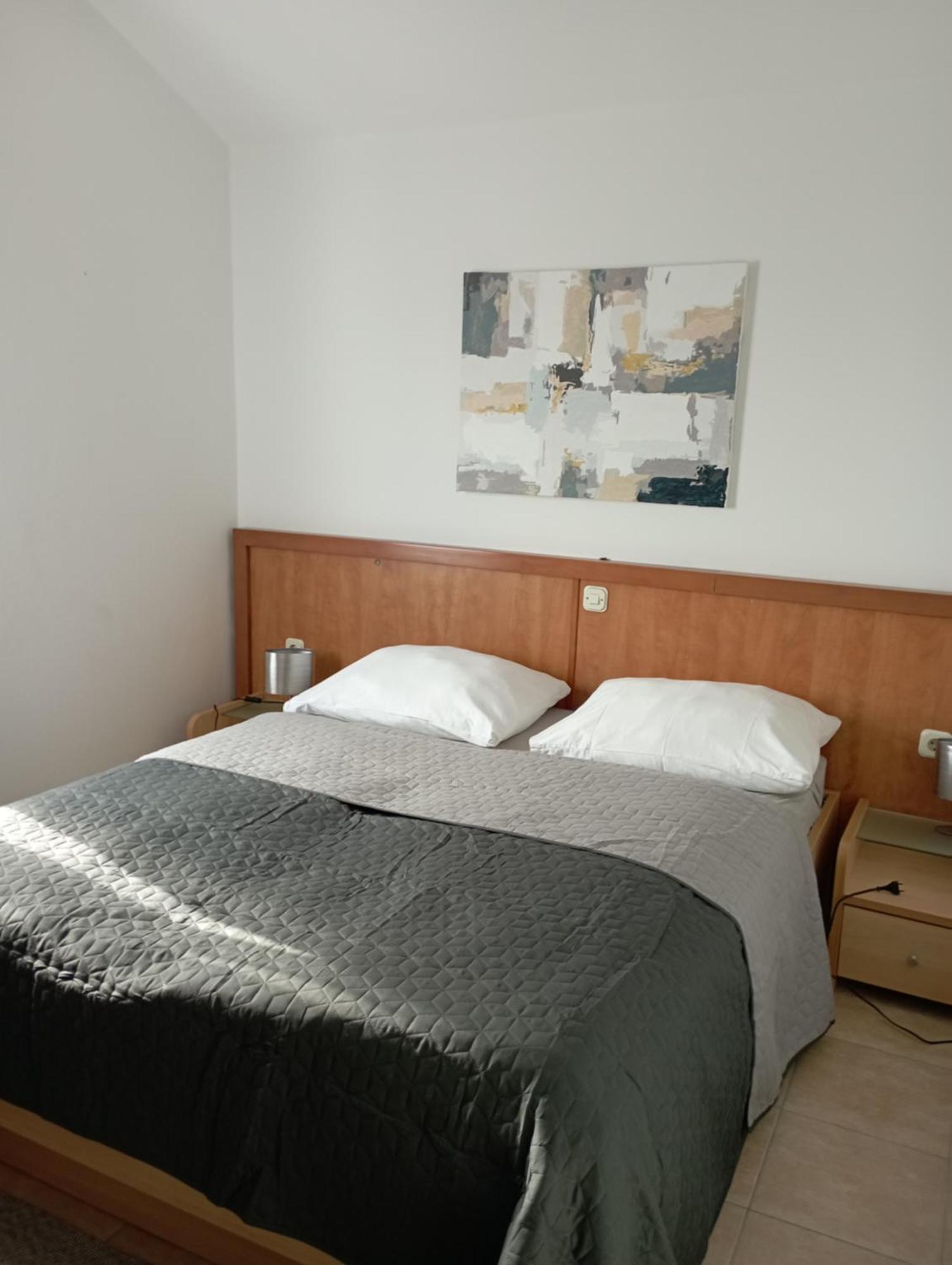 Apartments Frigan Maslenica Εξωτερικό φωτογραφία