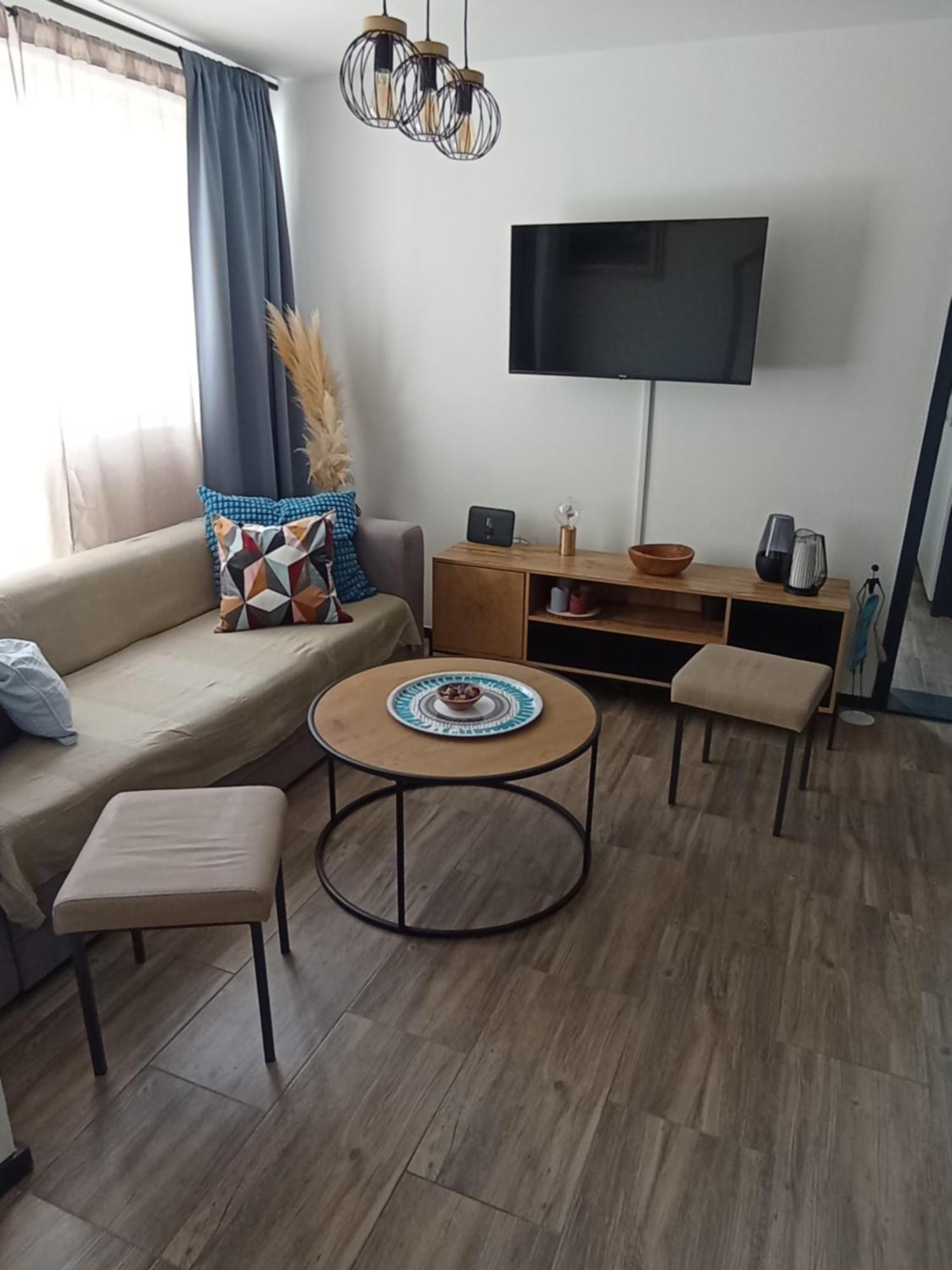Apartments Frigan Maslenica Εξωτερικό φωτογραφία